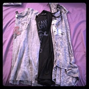 Skull 💀 shirt lot. 3️⃣ shirts one price